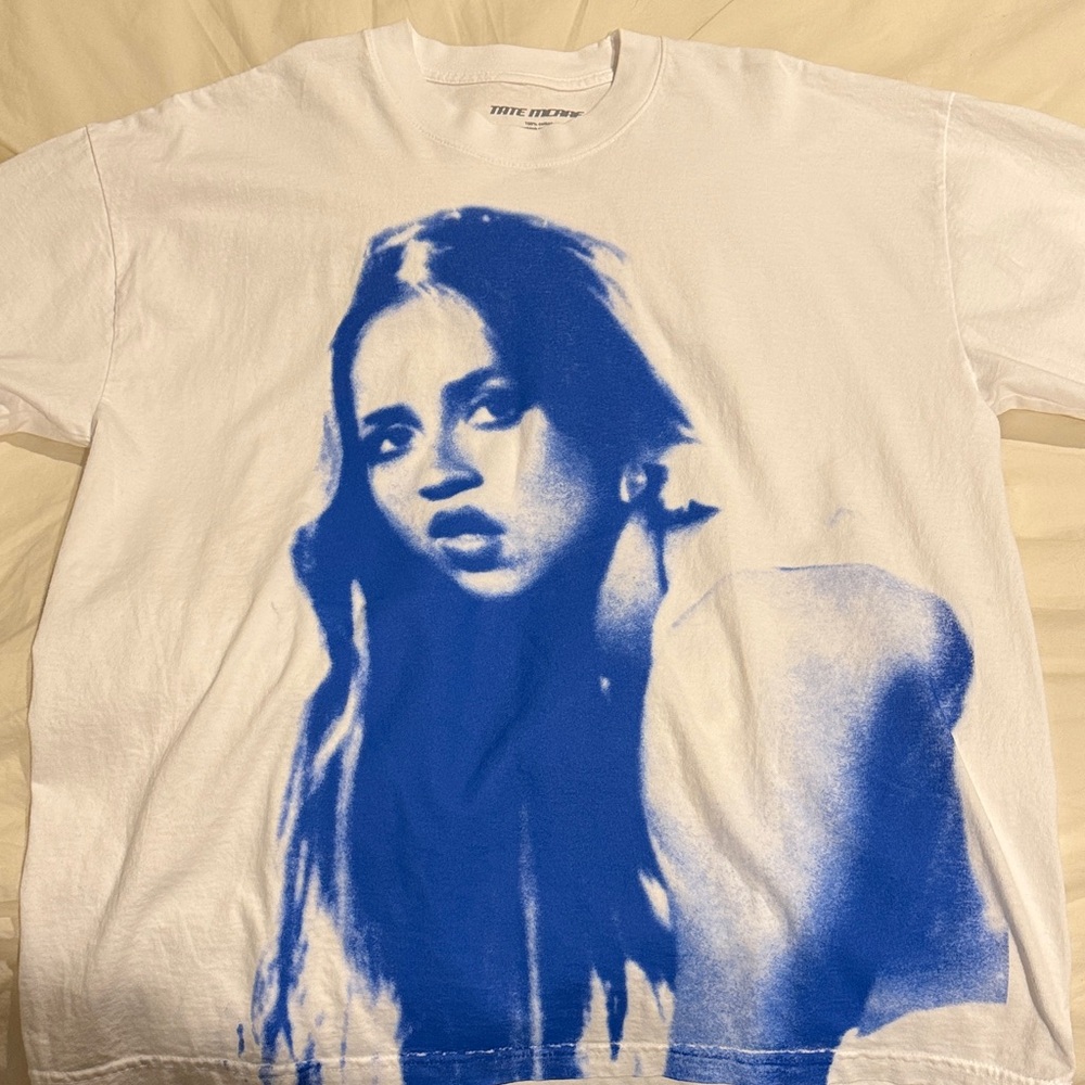 Tate McRae concert tee size M New